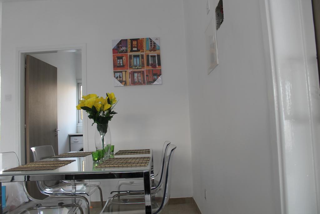 Anemos Apartments ลิมาซอล ภายนอก รูปภาพ