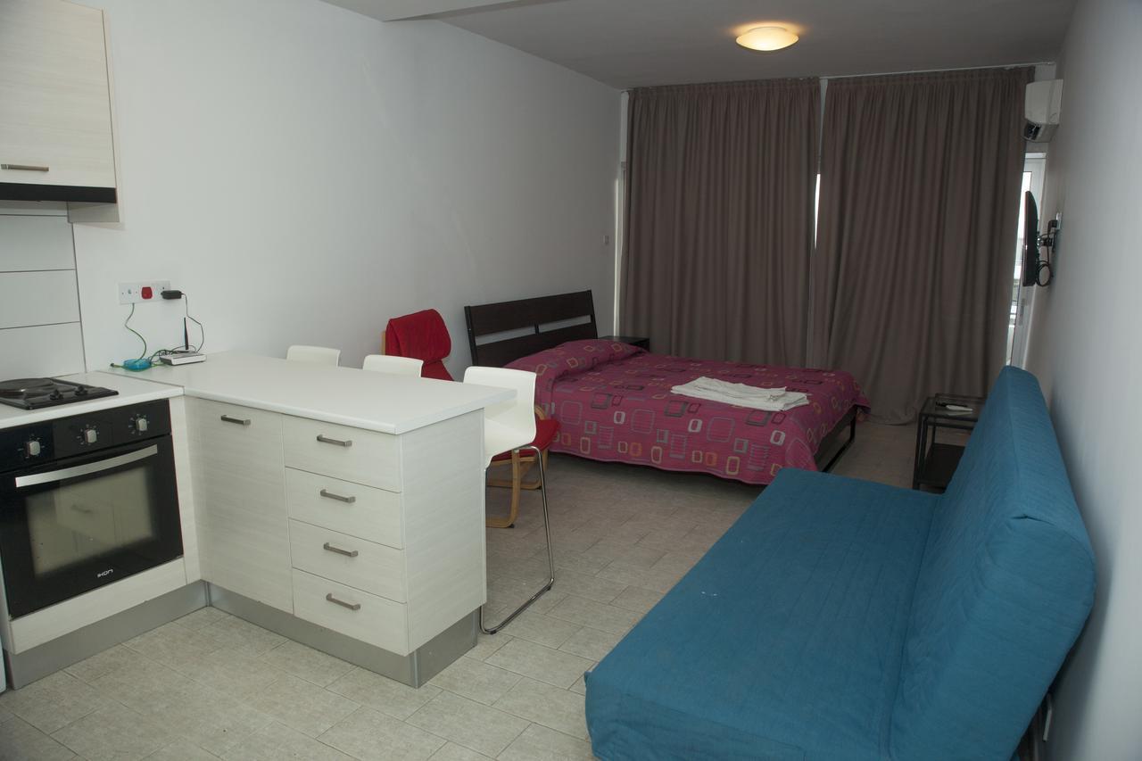 Anemos Apartments ลิมาซอล ภายนอก รูปภาพ